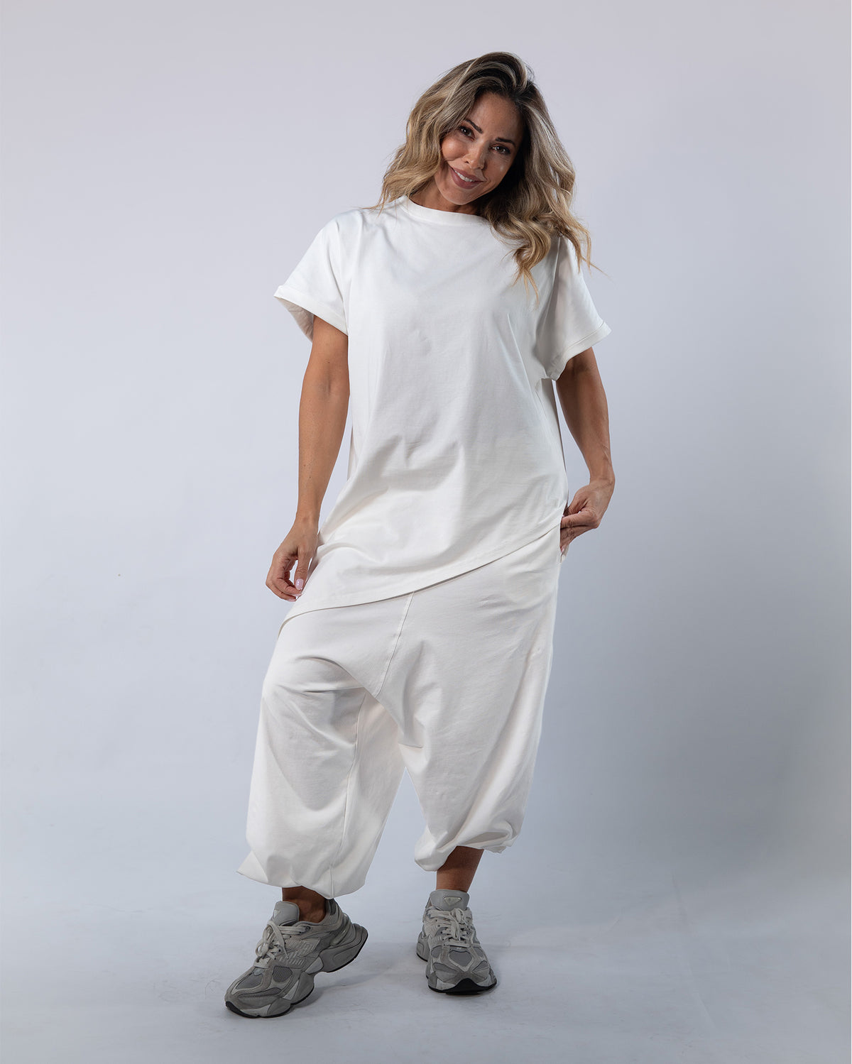 The Ease Set - White
