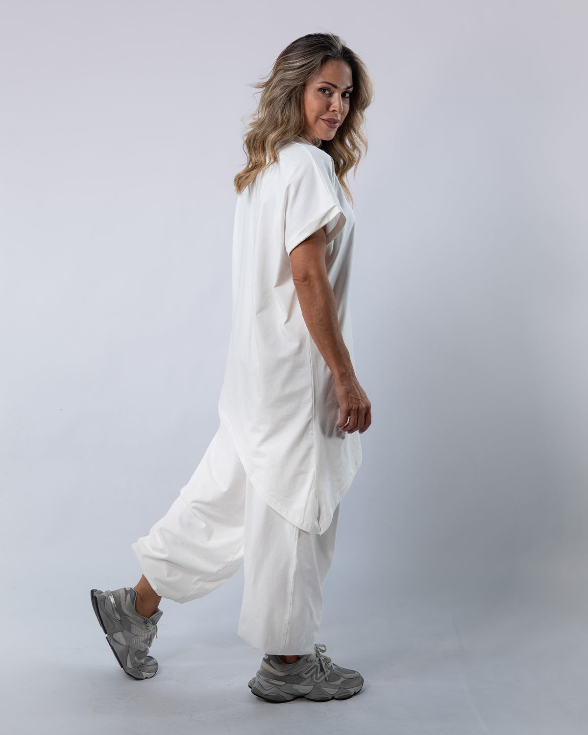 The Ease Set - White
