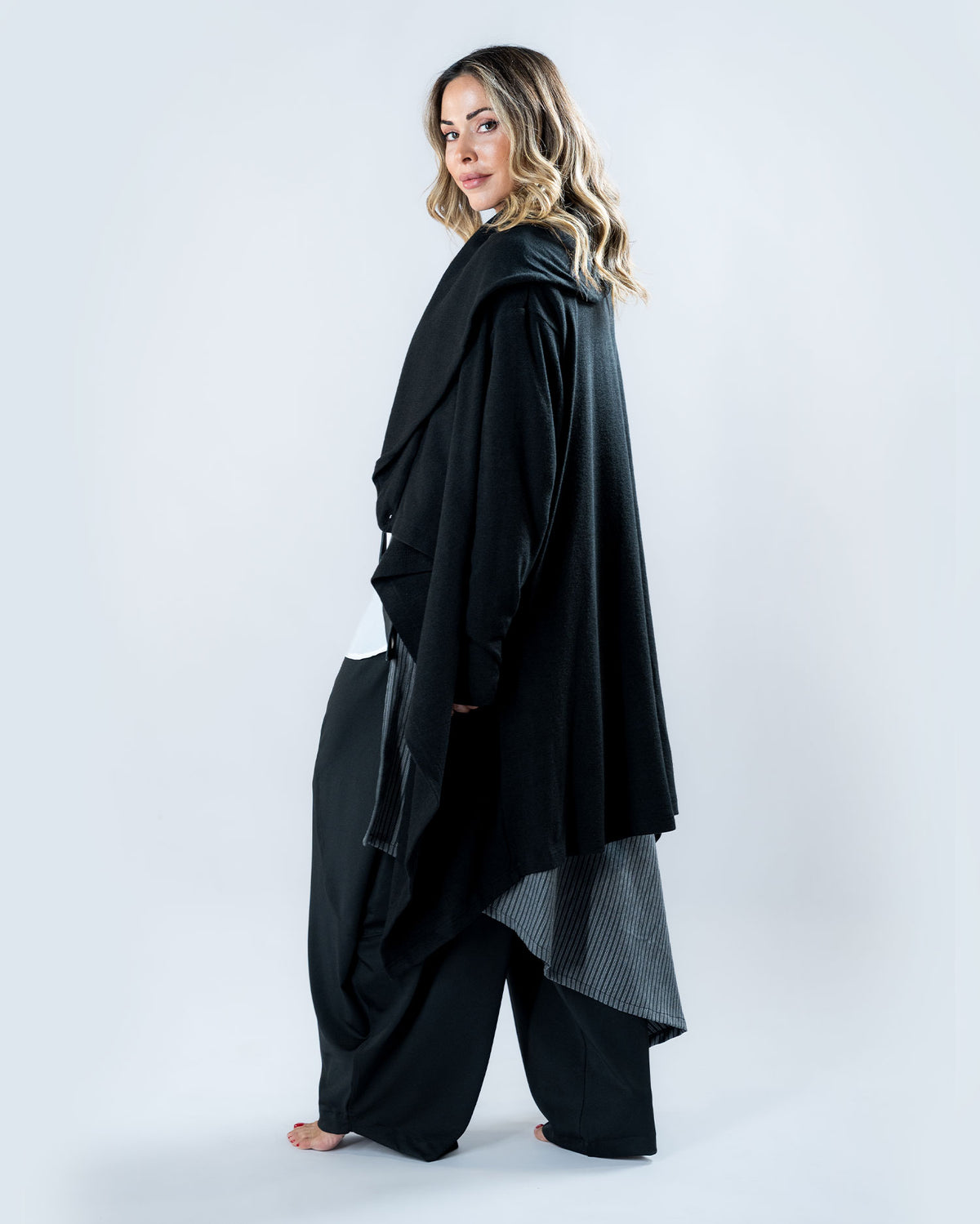Cascade Cardigan - Black