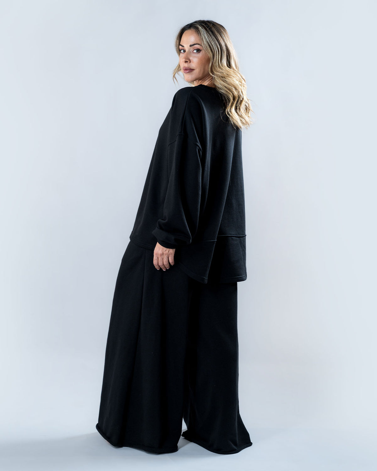 The Cloud Set - Black